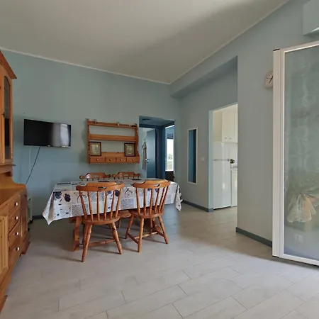 Διαμέρισμα R 39 - Trilocale Con Ampio Terrazzo Numana