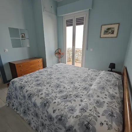 R 39 - Trilocale Con Ampio Terrazzo Διαμέρισμα